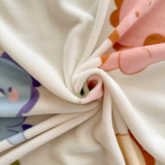 91家纺网 家纺一手货源 找家纺 全季家居 2024新款A类小清新印花牛奶绒高克重加厚保暖被套单件 恐龙世家