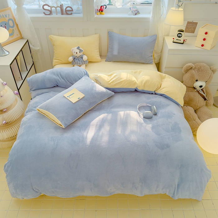 91家纺网 家纺一手货源 找家纺 2024新款高克重亲肤牛奶绒四件套-场景一 蓝奶盖黄