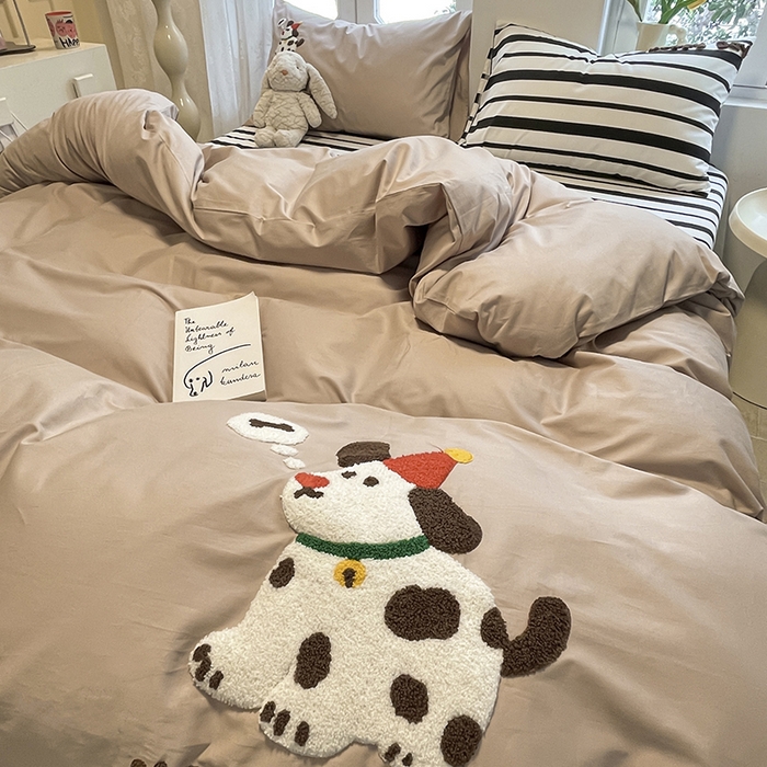 91家纺网 家纺一手货源 找家纺 吉象家纺 2024新款全棉斜纹毛巾绣混搭四件套 斑点狗