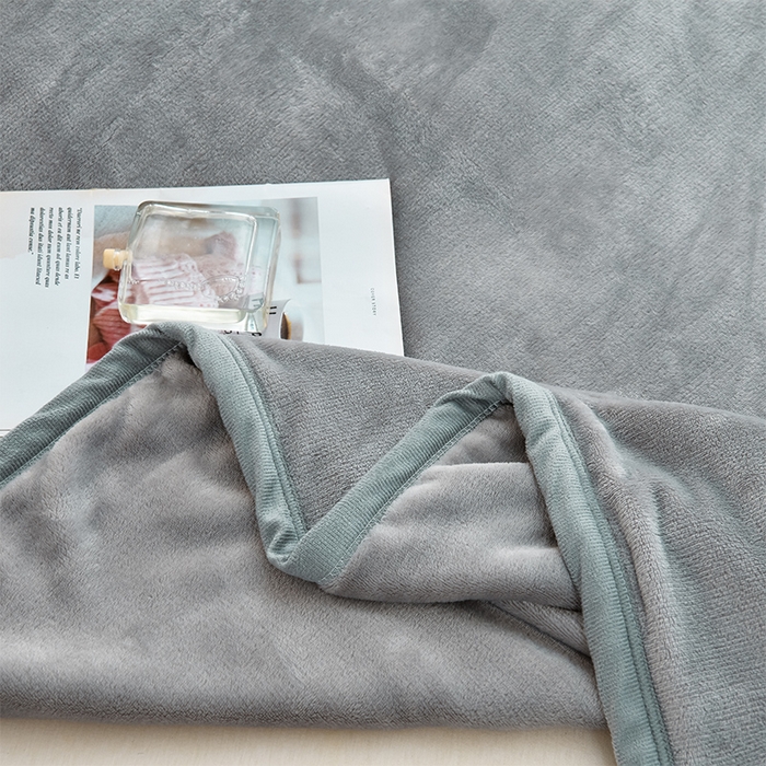 91家纺网 家纺一手货源 找家纺 仟人梦 2024新款A类高克重保暖法兰绒多功能保暖毛毯 银灰