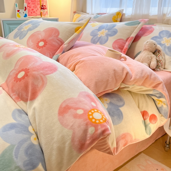 91家纺网 家纺一手货源 找家纺 慕尚家纺 2025新款3.5kg高克重田园花卉类牛奶绒四件套 菲娜