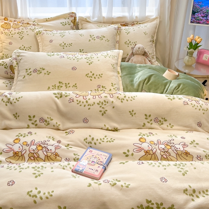 91家纺网 家纺一手货源 找家纺 慕尚家纺 2025新款3.5kg高克重田园花卉类牛奶绒四件套 花园兔