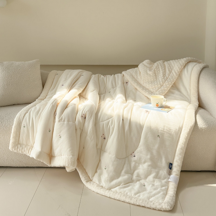 91家纺网 家纺一手货源 找家纺 （总）木楌家居 2025新款全棉A类皱皱纱刺绣手包边豆豆被