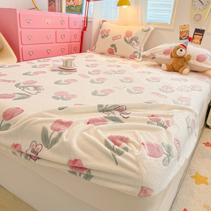 91家纺网 家纺一手货源 找家纺 韩巢家纺 2024新款加厚雪花绒卡通印花保暖床笠三件套 郁金香