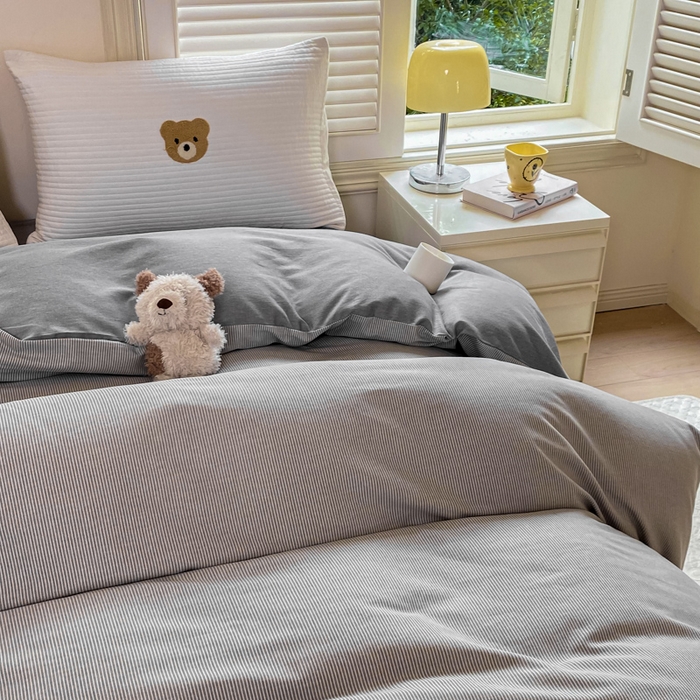 91家纺网 家纺一手货源 找家纺 优品阁 2024新款亲肤舒适全棉磨毛四件套学生三件套系列  邦尼-灰