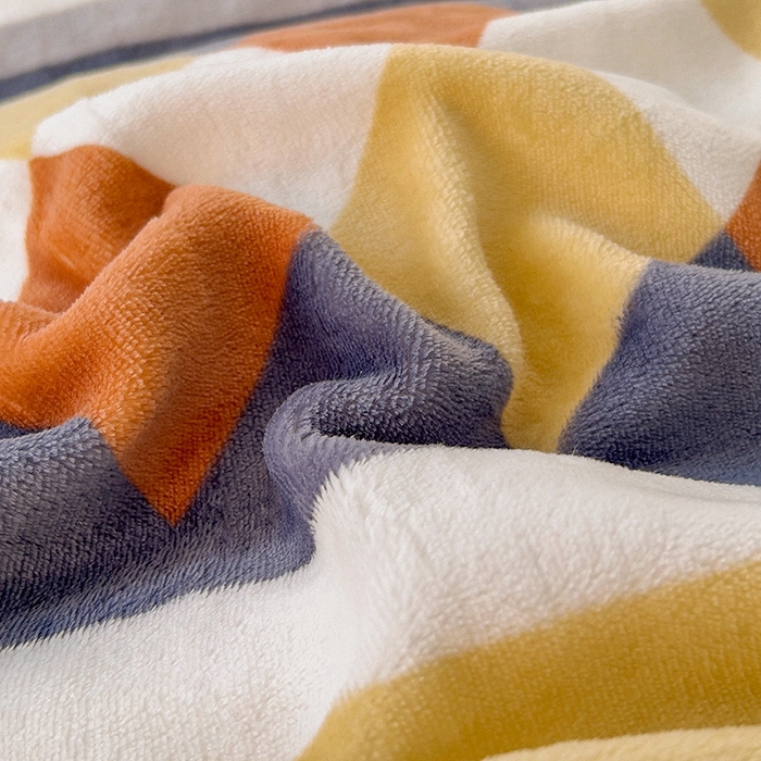 91家纺网 家纺一手货源 找家纺 慕尚家纺 2025新款3.5kg高克重田园花卉类牛奶绒四件套 古雅