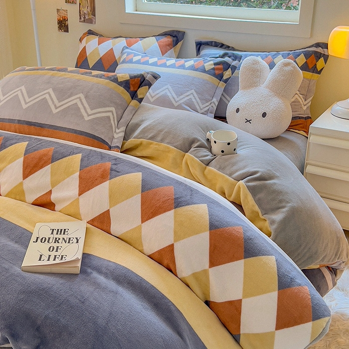 91家纺网 家纺一手货源 找家纺 慕尚家纺 2025新款3.5kg高克重田园花卉类牛奶绒四件套 古雅