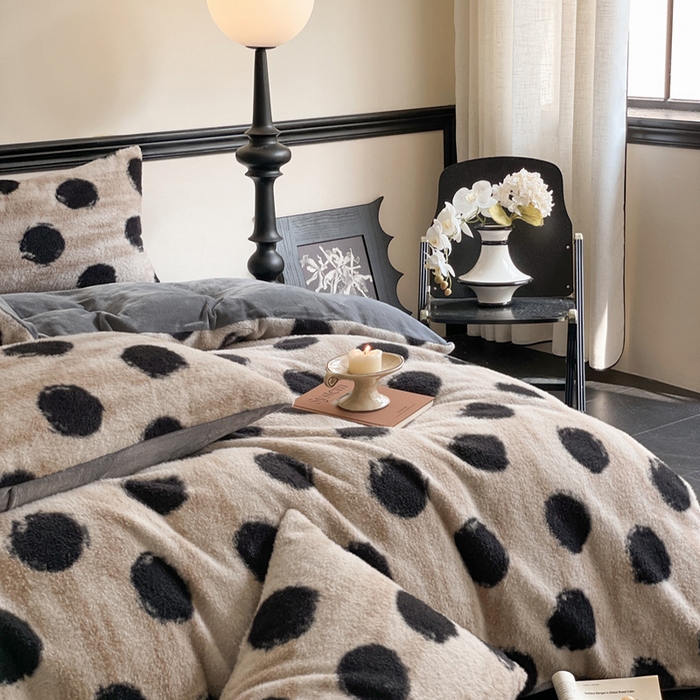 91家纺网 家纺一手货源 找家纺 2025秋冬新品保暖加厚绒类多莉羊绒四件套-【玛丽亚】 鲁克林淡可可