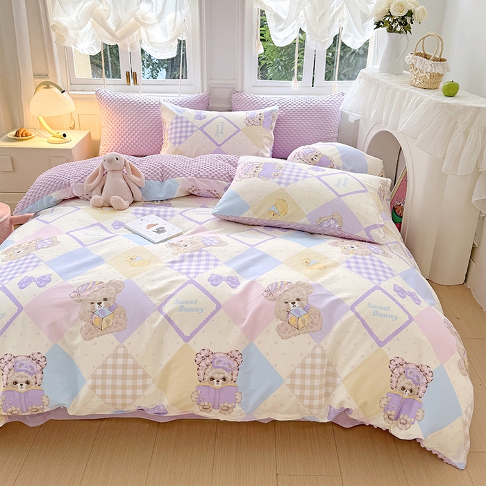 91家纺网 家纺一手货源 找家纺 优迈2024新秋冬加厚保暖全棉+豆豆绒四件套婴儿绒牛奶绒豆豆单被套单人双人加大号棉加绒三件套四件套 梦幻熊仔