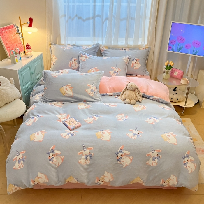 91家纺网 家纺一手货源 找家纺 慕尚家纺 2025新款3.5kg高克重田园花卉类牛奶绒四件套 醒醒兔