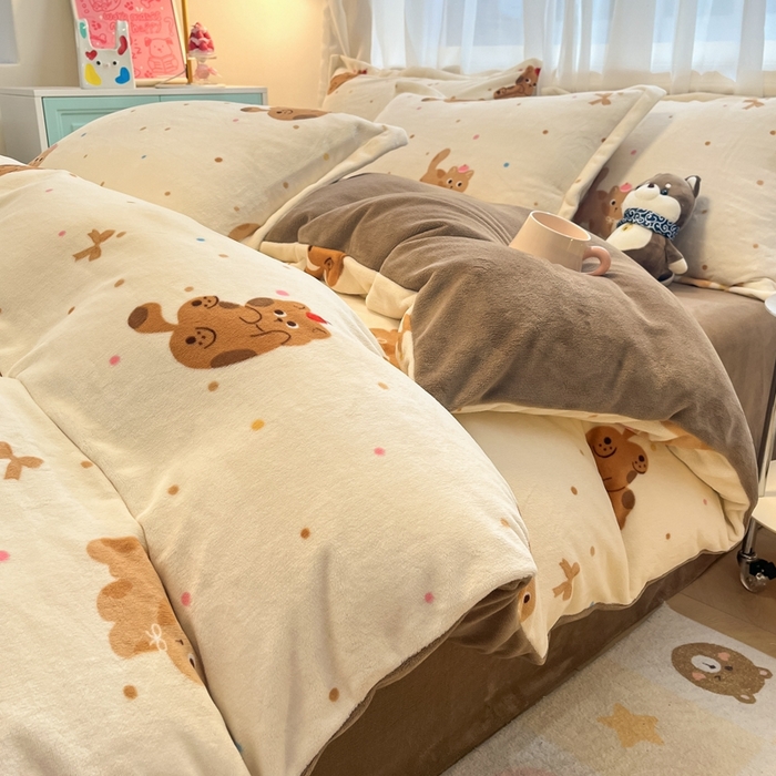 91家纺网 家纺一手货源 找家纺 慕尚家纺 2025新款3.5kg高克重田园花卉类牛奶绒四件套 奇妙猫