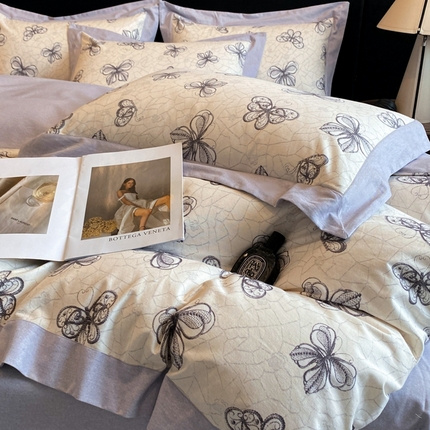 91家纺网 家纺一手货源 找家纺 （总）慕晨 2024新款A类全棉贡缎磨毛数码印花宽边轻奢风中高端四件套直播爆款