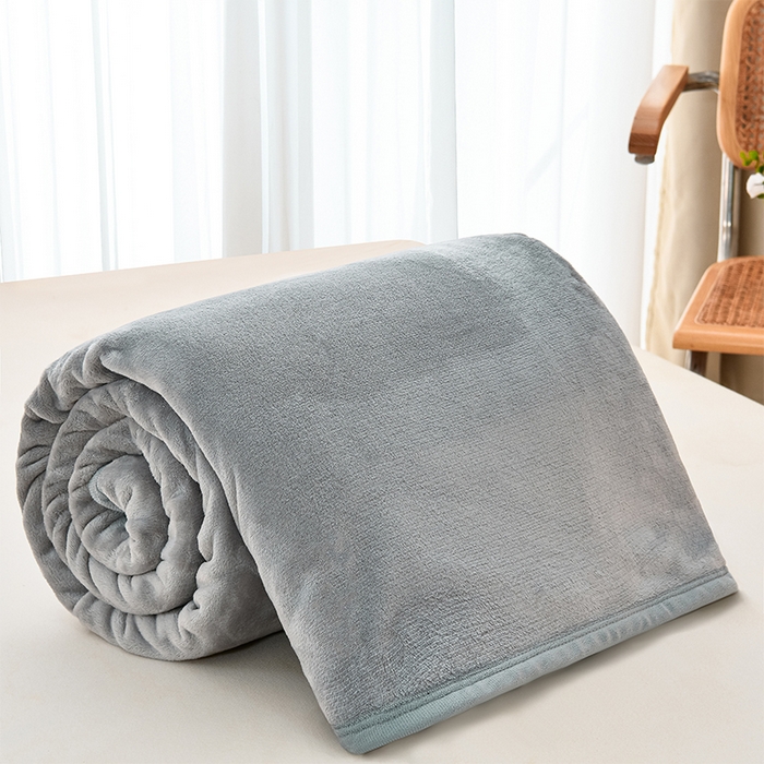 91家纺网 家纺一手货源 找家纺 仟人梦 2024新款A类高克重保暖法兰绒多功能保暖毛毯 银灰