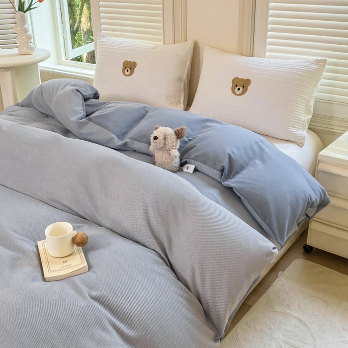 91家纺网 家纺一手货源 找家纺 优品阁 2024新款亲肤舒适全棉磨毛四件套学生三件套系列  邦尼-蓝灰