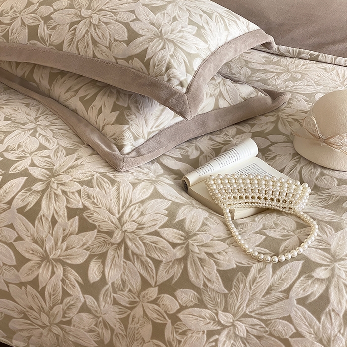 91家纺网 家纺一手货源 找家纺 梦享生活家居 2024新款加厚保暖牛奶绒四件套 春之物语