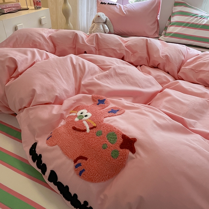 91家纺网 家纺一手货源 找家纺 吉象家纺 2024新款全棉斜纹毛巾绣混搭四件套 可爱兔兔