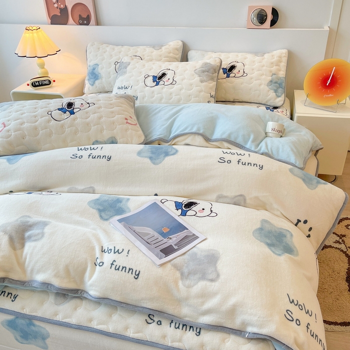 91家纺网 家纺一手货源 找家纺 2024秋冬A类牛奶绒加厚夹棉床笠+牛奶绒被套四件套帕恰狗