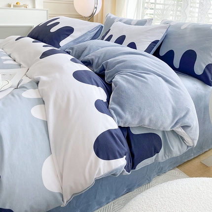 91家纺网 家纺一手货源 找家纺 金鑫汇家纺 2024年新款棉加绒印花四件套保暖牛奶绒法莱绒水晶绒 棉加绒-奶油蓝