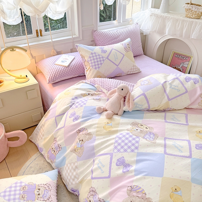 91家纺网 家纺一手货源 找家纺 优迈2024新秋冬加厚保暖全棉+豆豆绒四件套婴儿绒牛奶绒豆豆单被套单人双人加大号棉加绒三件套四件套 梦幻熊仔