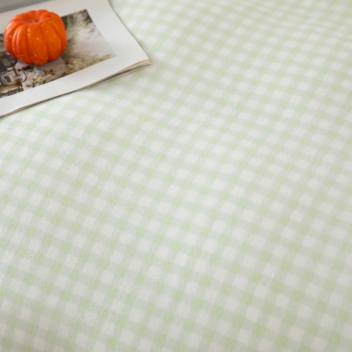 91家纺网 家纺一手货源 找家纺 雨萝家纺 2024新款亲肤舒适牛奶绒四件套 绿小格