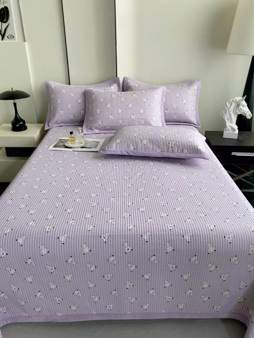 91家纺网 家纺一手货源 找家纺 莎果家纺 2025秋冬一面天丝一面绒高温砂洗床盖三件套 车厘熊仔