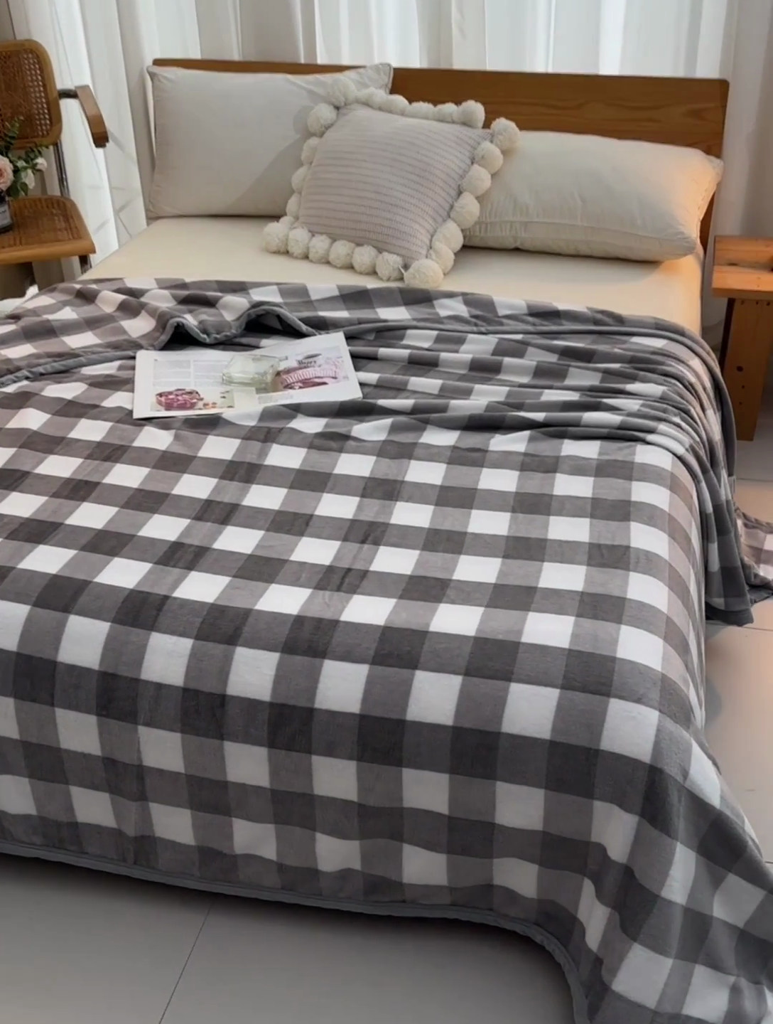 91家纺网 家纺一手货源 找家纺 仟人梦 2024新款A类高克重保暖法兰绒多功能保暖毛毯 灰中格