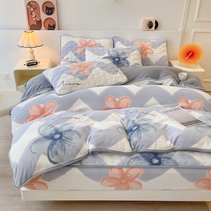 91家纺网 家纺一手货源 找家纺 2024秋冬A类牛奶绒加厚夹棉床笠+牛奶绒被套四件套艾琳娜