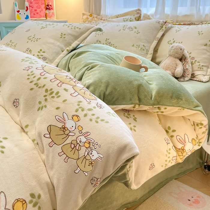 91家纺网 家纺一手货源 找家纺 慕尚家纺 2025新款3.5kg高克重田园花卉类牛奶绒四件套 花园兔