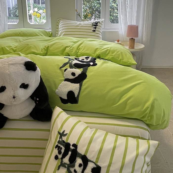 91家纺网 家纺一手货源 找家纺 吉象家纺 2024新款全棉斜纹毛巾绣混搭四件套 熊猫团团