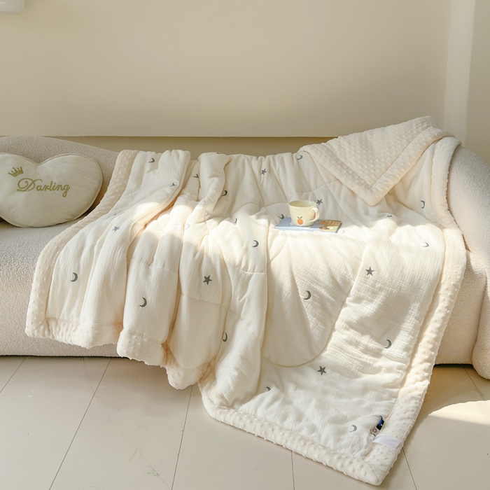 91家纺网 家纺一手货源 找家纺 木楌家居 2025新款全棉A类皱皱纱刺绣手包边豆豆被 星柔