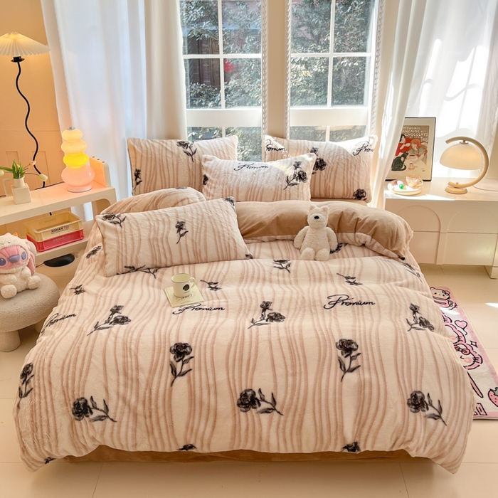 91家纺网 家纺一手货源 找家纺 慕澄家纺 2024新款兔绒牛奶绒加厚保暖印花四件套 线条玫瑰