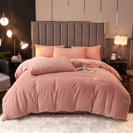 91家纺网 家纺一手货源 找家纺 2024新款水晶绒纯色刺绣单品被套-轻羽系列 轻羽-浅豆沙