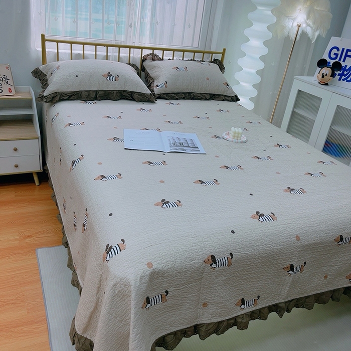 91家纺网 家纺一手货源 找家纺 2024新款亲肤舒适法式床盖三件套 拉拉狗