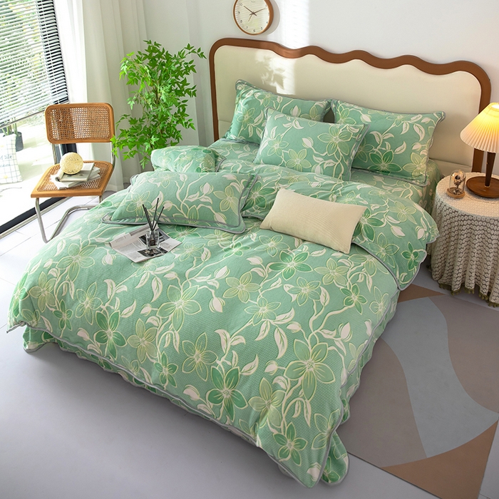 91家纺网 家纺一手货源 找家纺 雨萝家纺 2024新款亲肤舒适牛奶绒四件套 快乐指南