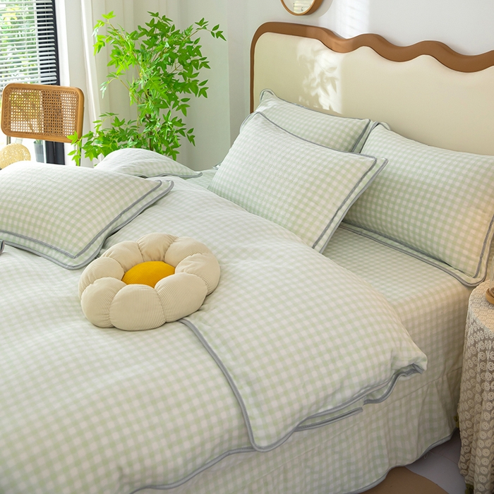 91家纺网 家纺一手货源 找家纺 雨萝家纺 2024新款亲肤舒适牛奶绒四件套 绿小格