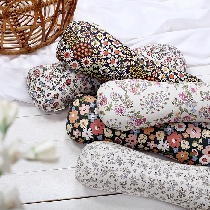 91家纺网 家纺一手货源 找家纺 明星枕业 2024新款全棉荞麦壳枕头骨头枕护颈椎糖果枕芯 骨头枕艾莉