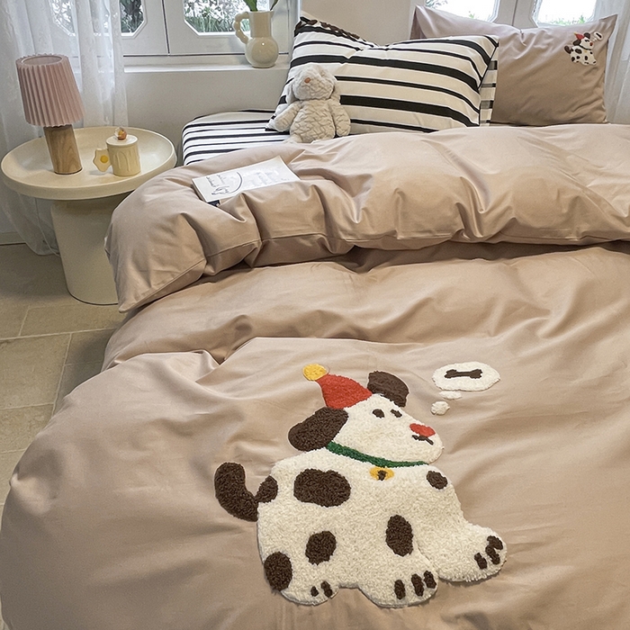 91家纺网 家纺一手货源 找家纺 吉象家纺 2024新款全棉斜纹毛巾绣混搭四件套 斑点狗