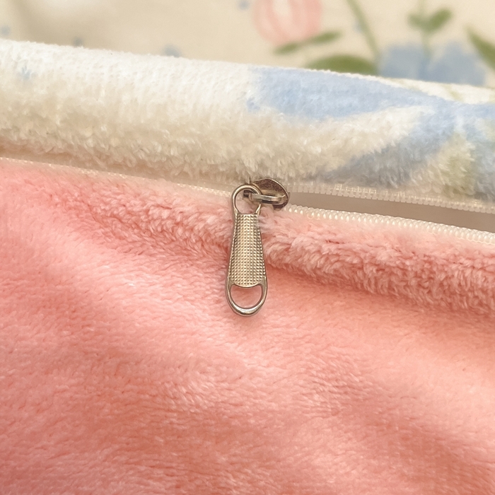 91家纺网 家纺一手货源 找家纺 慕尚家纺 2025新款3.5kg高克重田园花卉类牛奶绒四件套 鲜花小兔