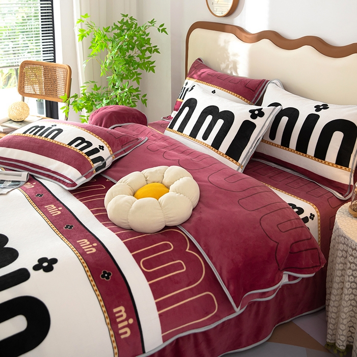 91家纺网 家纺一手货源 找家纺 雨萝家纺 2024新款亲肤舒适牛奶绒四件套 爱如风