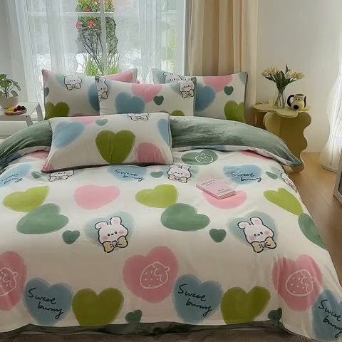 91家纺网 家纺一手货源 找家纺 金鑫汇家纺 2024年新款棉加绒印花四件套保暖牛奶绒法莱绒水晶绒 棉加绒-心心念念