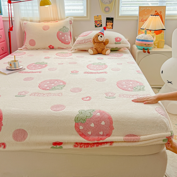 91家纺网 家纺一手货源 找家纺 韩巢家纺 2024新款加厚雪花绒卡通印花保暖床笠三件套 甜蜜