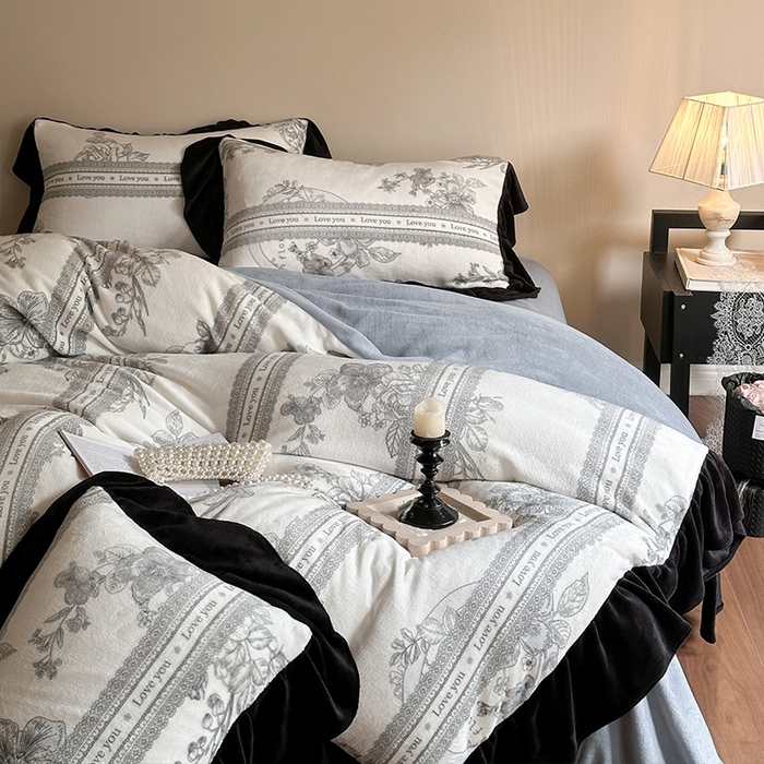 91家纺网 家纺一手货源 找家纺 2024新款加厚保暖高克重法式赫本风牛奶绒四件套 法式-花魅