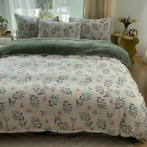 91家纺网 家纺一手货源 找家纺 金鑫汇家纺 2024年新款棉加绒印花四件套保暖牛奶绒法莱绒水晶绒 棉加绒-莫妮卡