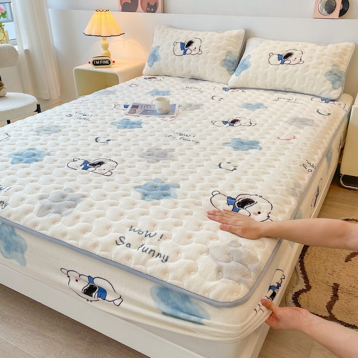 91家纺网 家纺一手货源 找家纺 2024秋冬A类牛奶绒加厚夹棉床笠+牛奶绒被套四件套帕恰狗