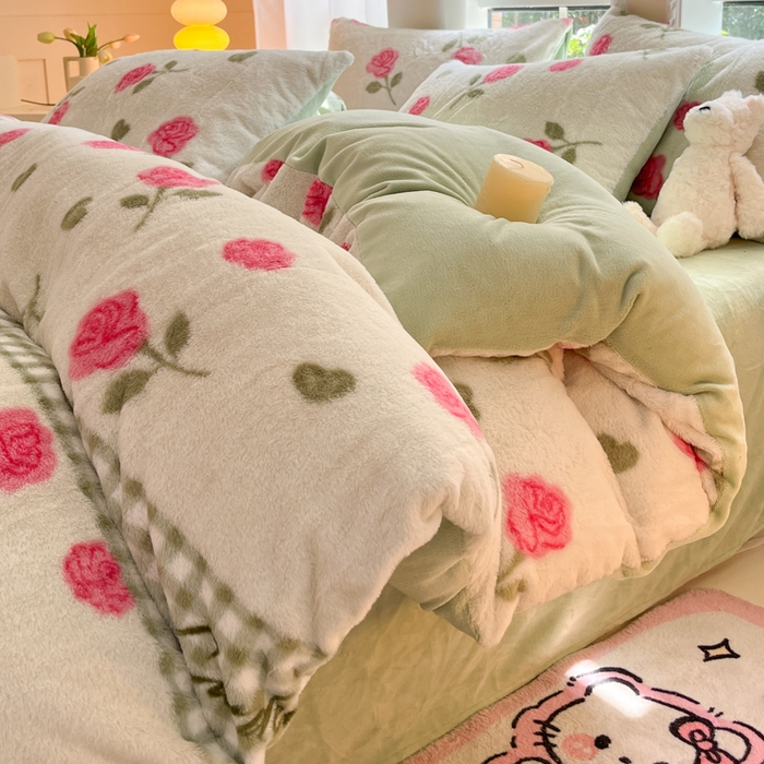 91家纺网 家纺一手货源 找家纺 慕澄家纺 2024新款兔绒牛奶绒加厚保暖印花四件套 浪漫满屋