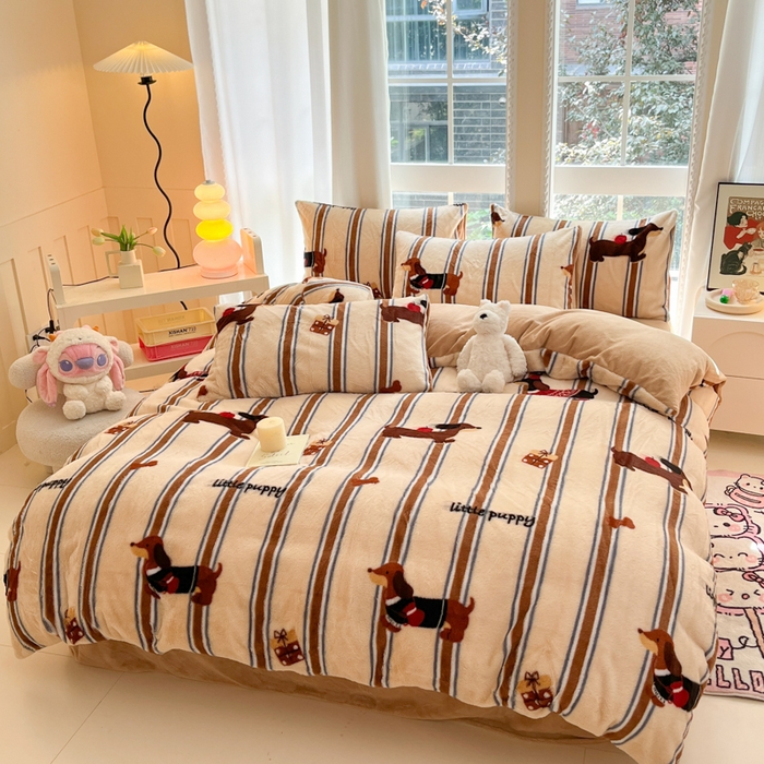 91家纺网 家纺一手货源 找家纺 慕澄家纺 2024新款兔绒牛奶绒加厚保暖印花四件套 腊肠狗