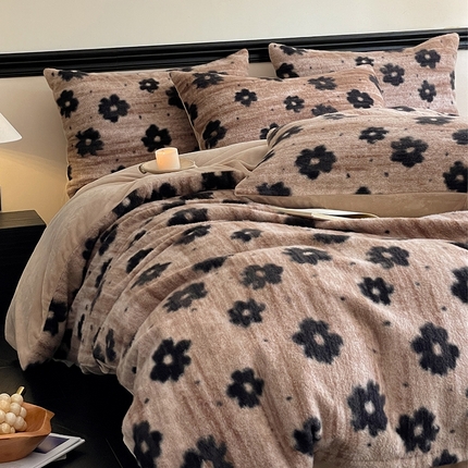 91家纺网 家纺一手货源 找家纺 （总）2025秋冬新品保暖加厚绒类多莉羊绒四件套-【玛丽亚】