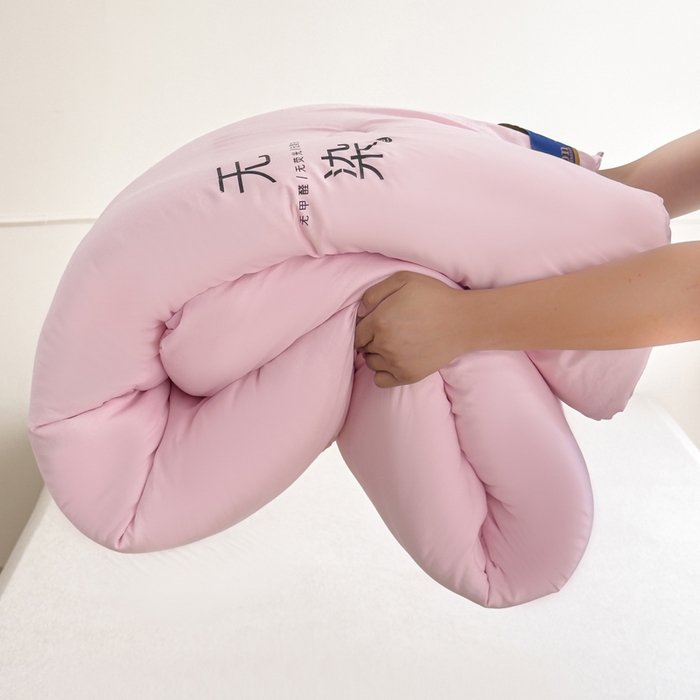 91家纺网 家纺一手货源 找家纺 三俏家纺 2024新款a类无染大豆纤维春秋被冬被学生被 粉色