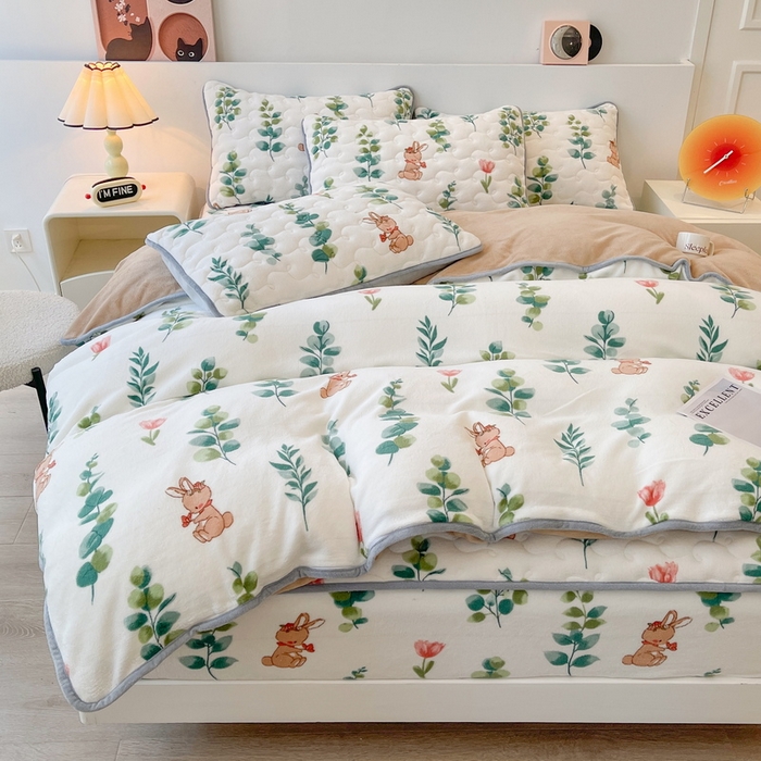 91家纺网 家纺一手货源 找家纺 2024秋冬A类牛奶绒加厚夹棉床笠+牛奶绒被套四件套叶之语