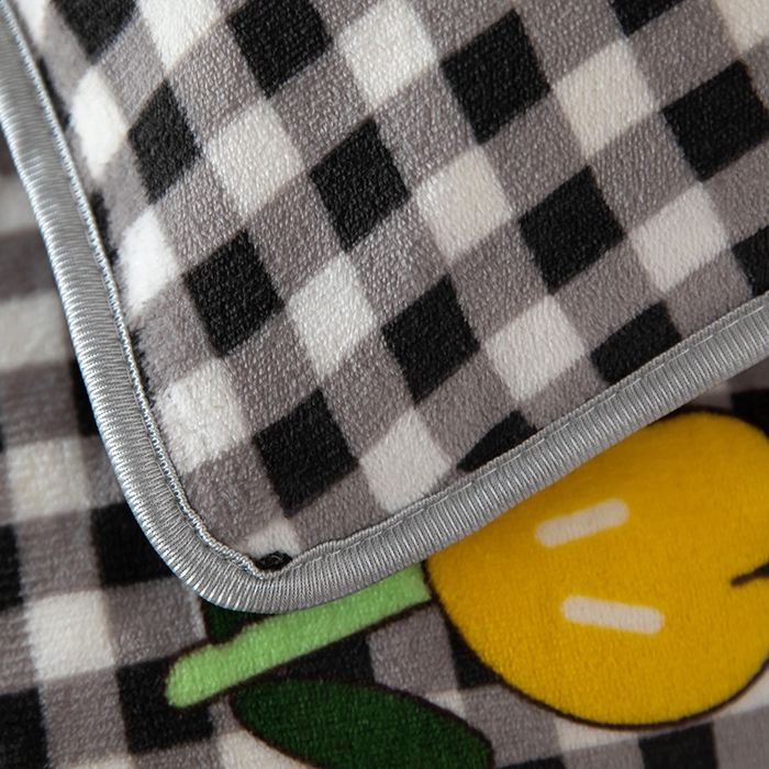 91家纺网 家纺一手货源 找家纺 雨萝家纺 2024新款亲肤舒适牛奶绒四件套 格子熊